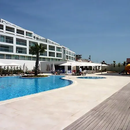 Horizon Sky Swallow Apartament *